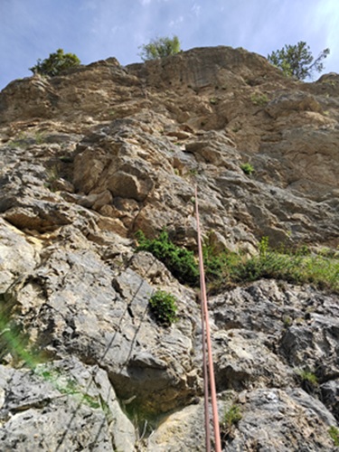 Arête de l`Alp du Pied, à Cervières, près de Briançon, attaque