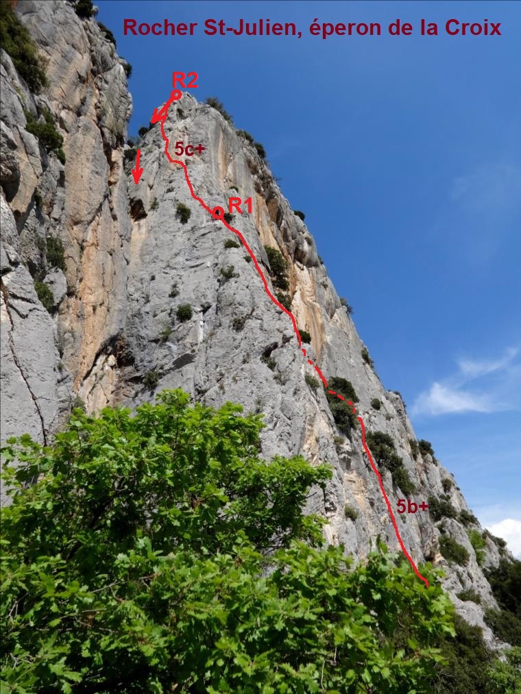 Buis-les-Baronnies, Rocher de St-Julien, éperon de la croix