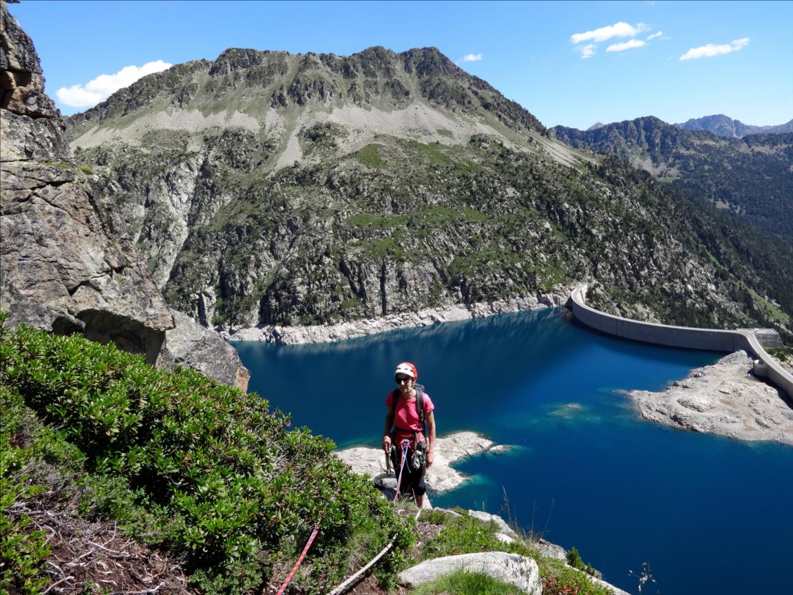 Muraille de Cap De Long, voie `Tout inox`, Pyrénées centrales