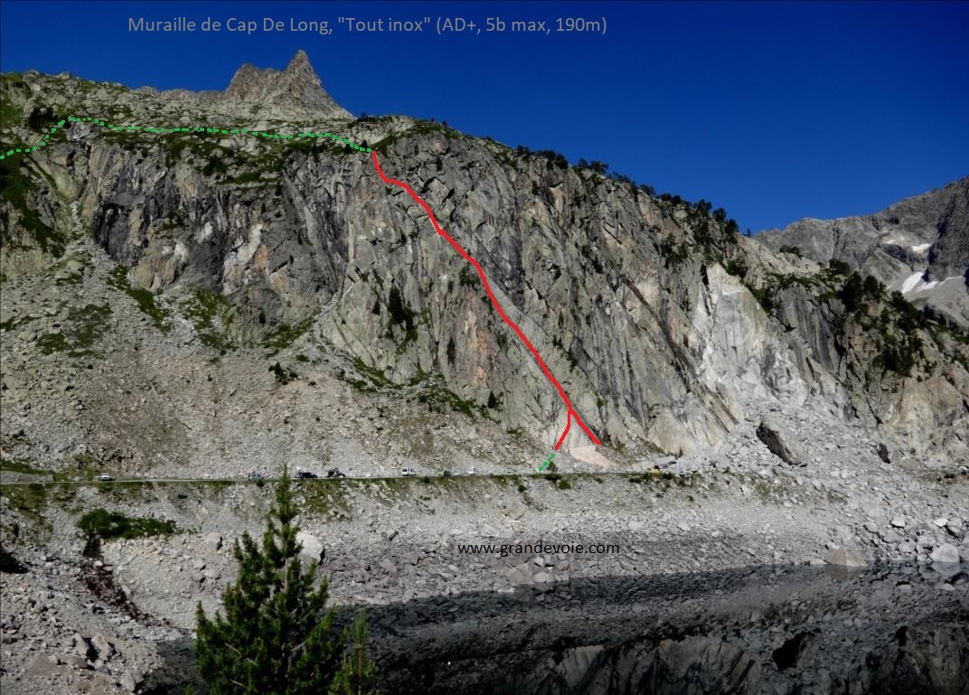 Muraille de Cap De Long, voie `Tout inox`, Pyrénées centrales