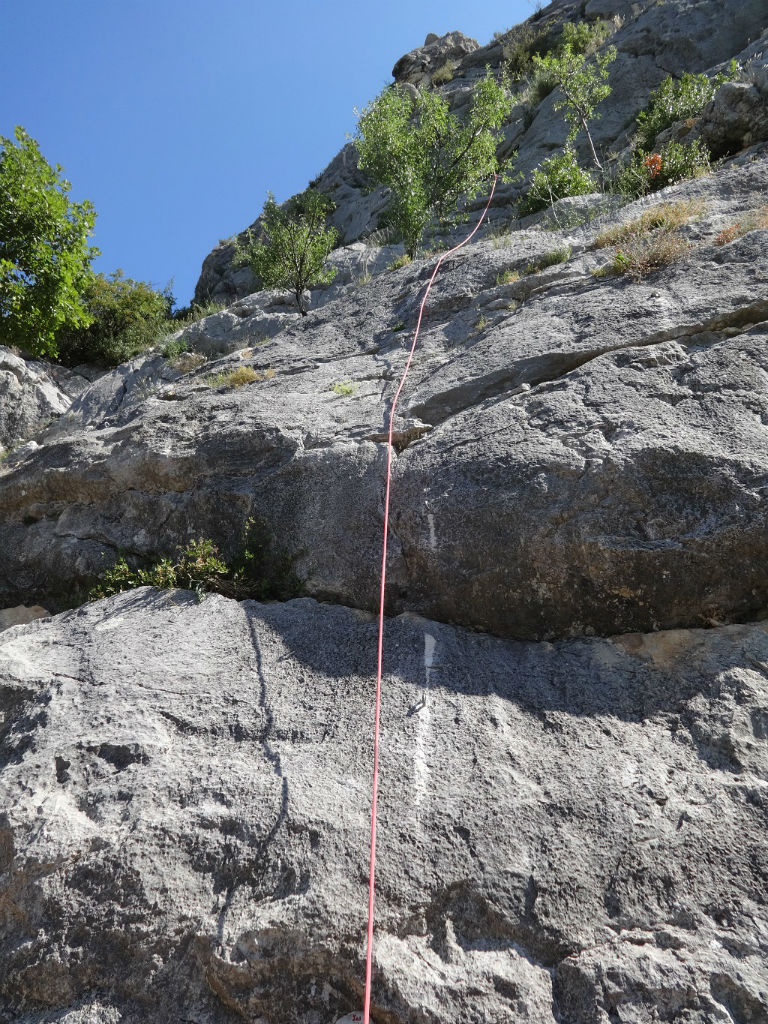 Courbons, Voie Les Amandiers et la puce, vallée de la Bléone