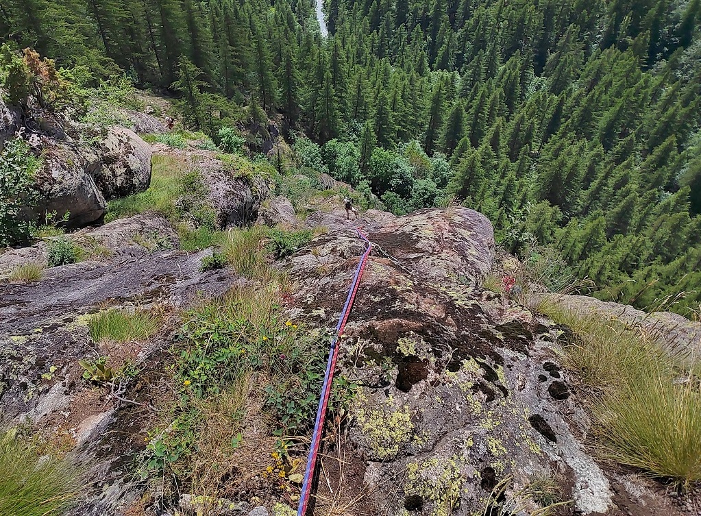 Le dernier néandertalien, voie d`escalade à la Draye d`Ailefroide