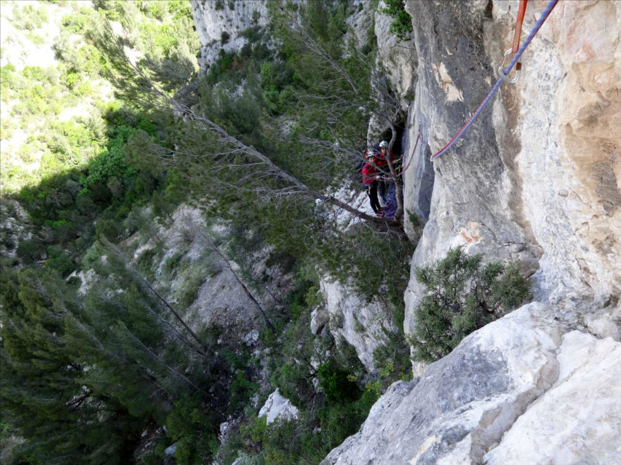 Gorges du Destel vers Toulon, `Promenons-nous dans les bois`