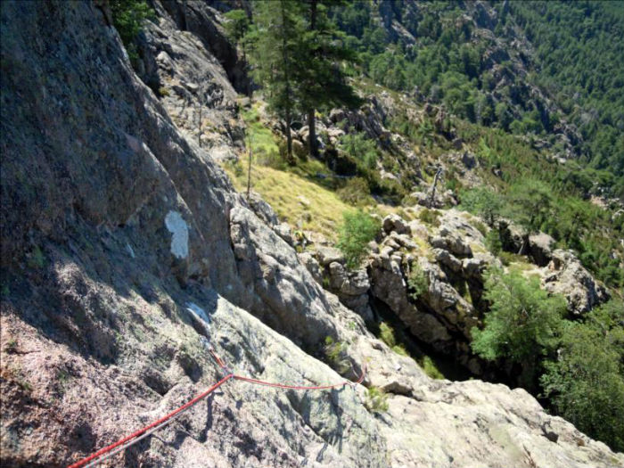 U diavolu d`Argazavu, longueur L4 vers la gauche, Bavella, Corse