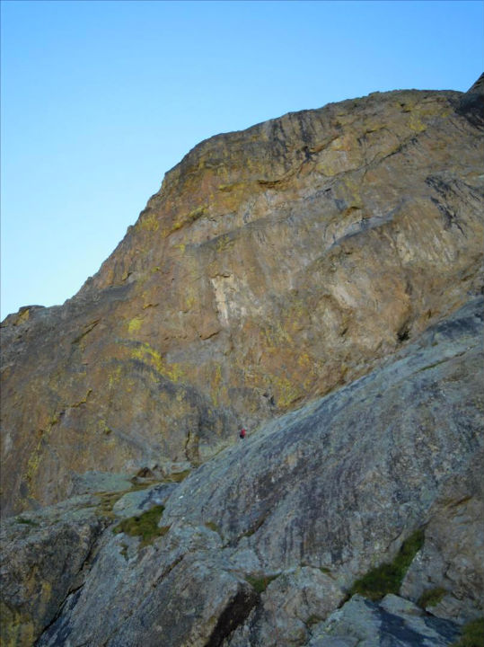 Rocher du Pierron de l`Eychauda, voie `Y a pas le feu au lac (Oisans)