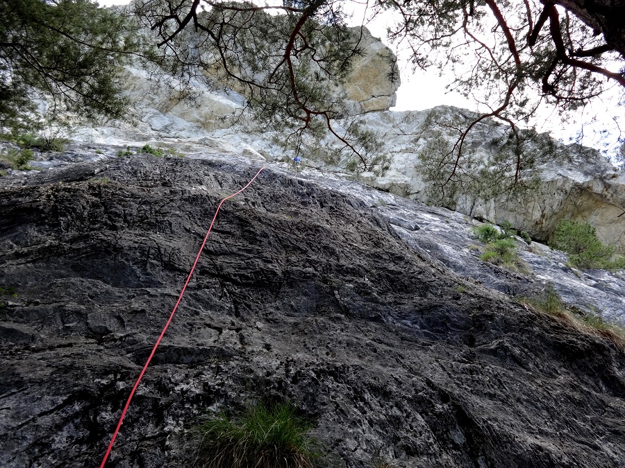 Falaise Maurie-Christine, voie `Coup de foudre`, L1, Maurienne