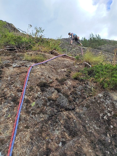 Voie Fouillat, à Ailefroide, longeur L4