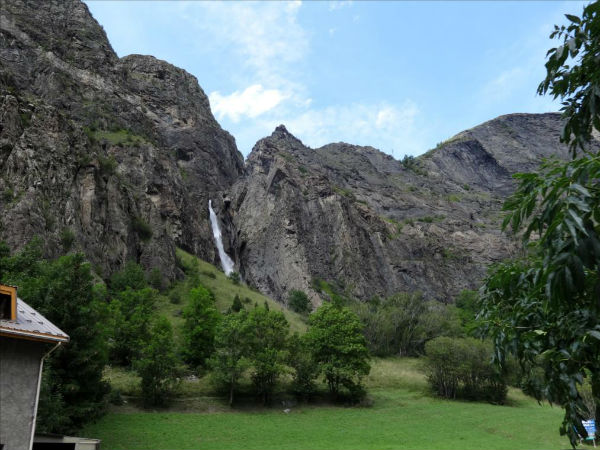 Arête de la cascade des Fréaux, près de La Grave