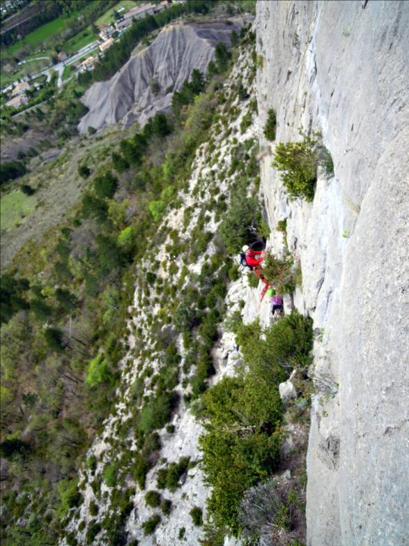 Voie de la grotte, L1, Quiquillon, Orpierre (Hautes-Alpes)