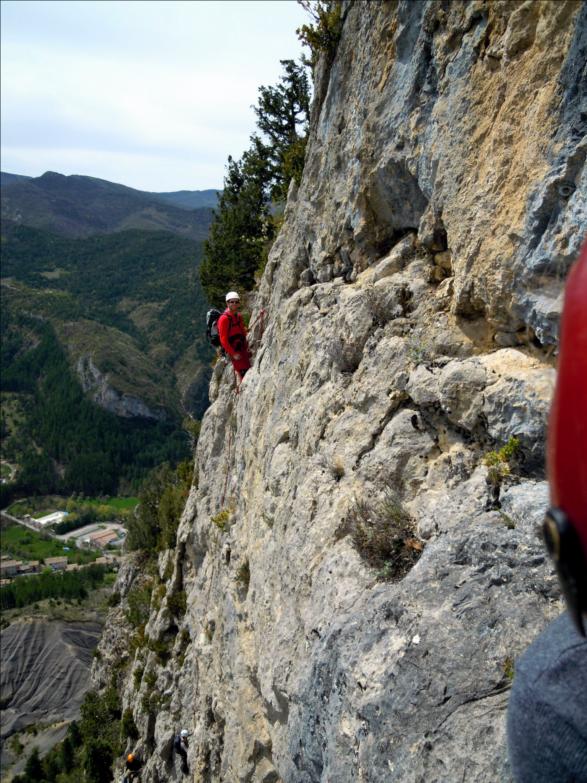 Voie de la grotte, L4, Quiquillon, Orpierre (Hautes-Alpes)