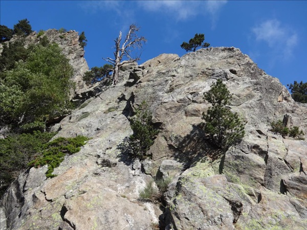 Mariailles, voie Lunule partie, longueur L2, massif du Canigou