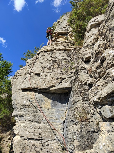 Voie `Petits Nenfants` au Ponteil, Oisans, longueur L2