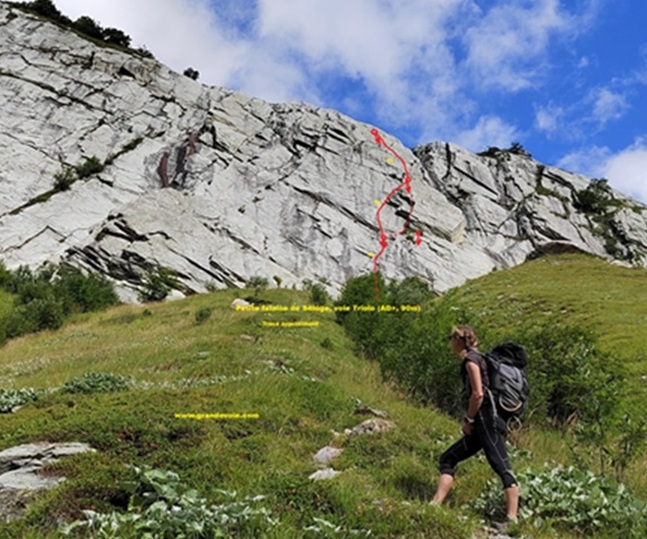 Petite falaise de Séloge, voie Triolo, Beaufortain-Vanoise