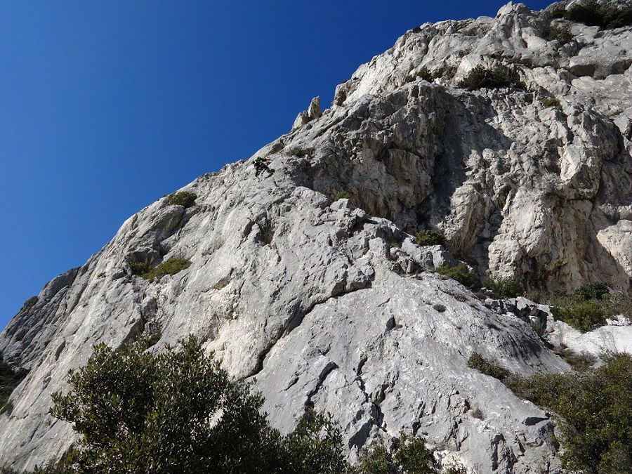 Sainte-Victoire, voie `Le crepuscule des ayatollahs`, longueur L1