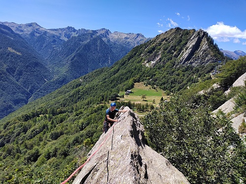 Spigolo verde, voie à Albard di Bard, longueur L4