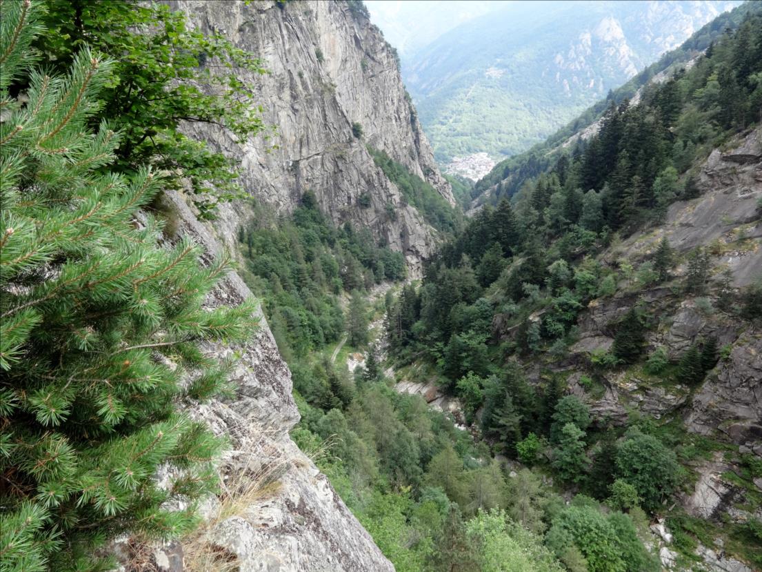 Vallone di Bourcet, vue depuis la voie Tenente Vincon, Piémont occidental